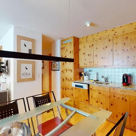 Apartment Lejin 12 *